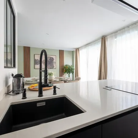 Prestigia - Piscine Chauffee & Climatisation Villa